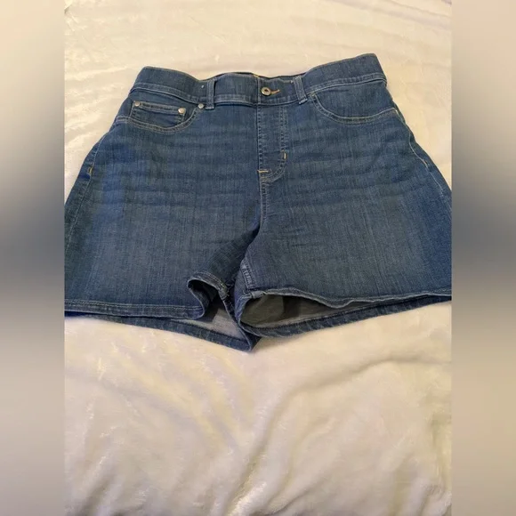 Spanx Blue Denim Women's Pull-on Shorts - Picture 3 of 12